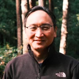 Portrait of Dr. Han Wen